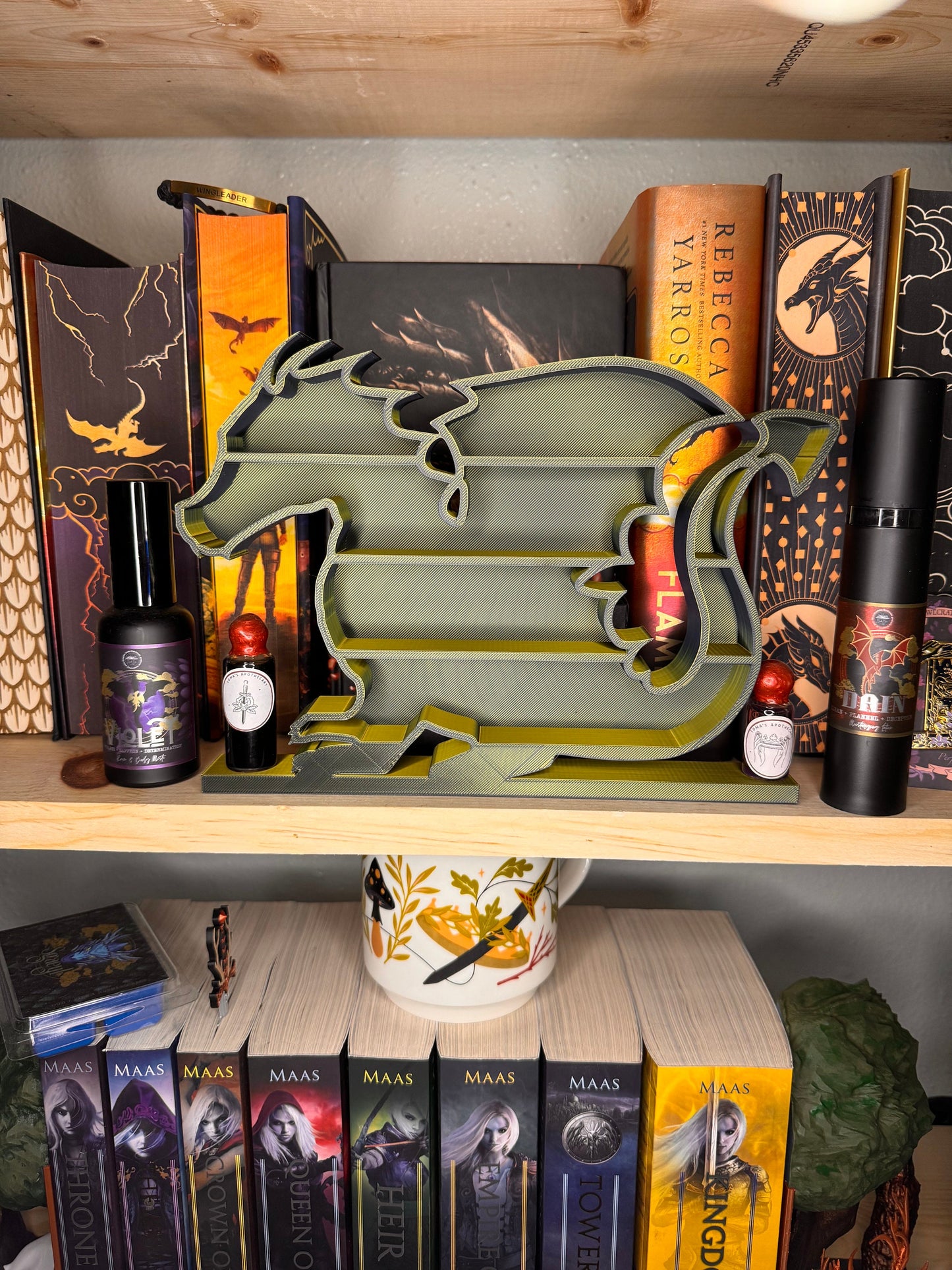 Mini Dragon Shelf